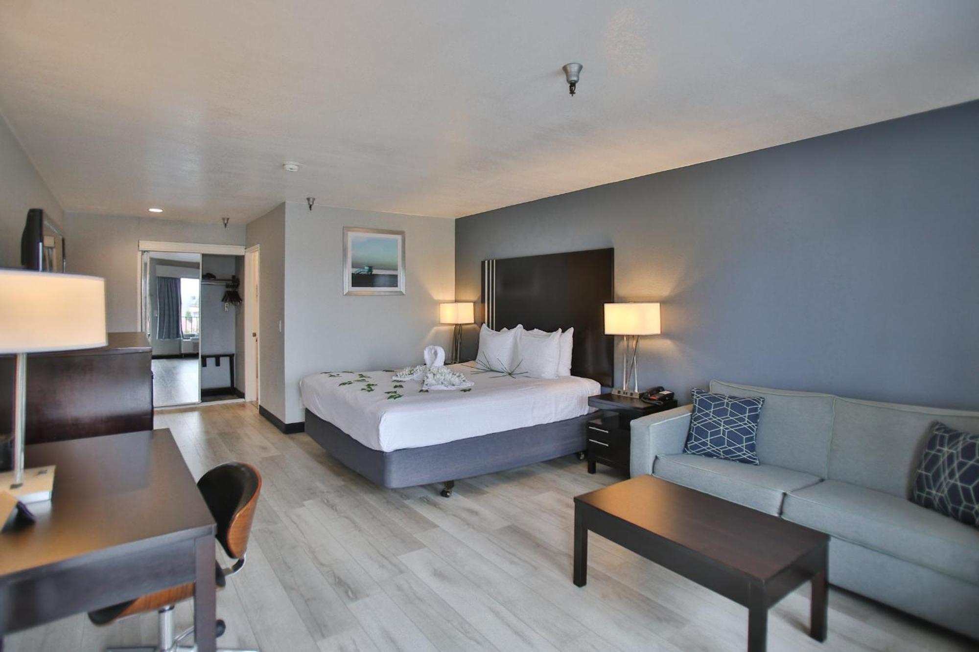 Best Western Surf City Huntington Beach Exterior photo