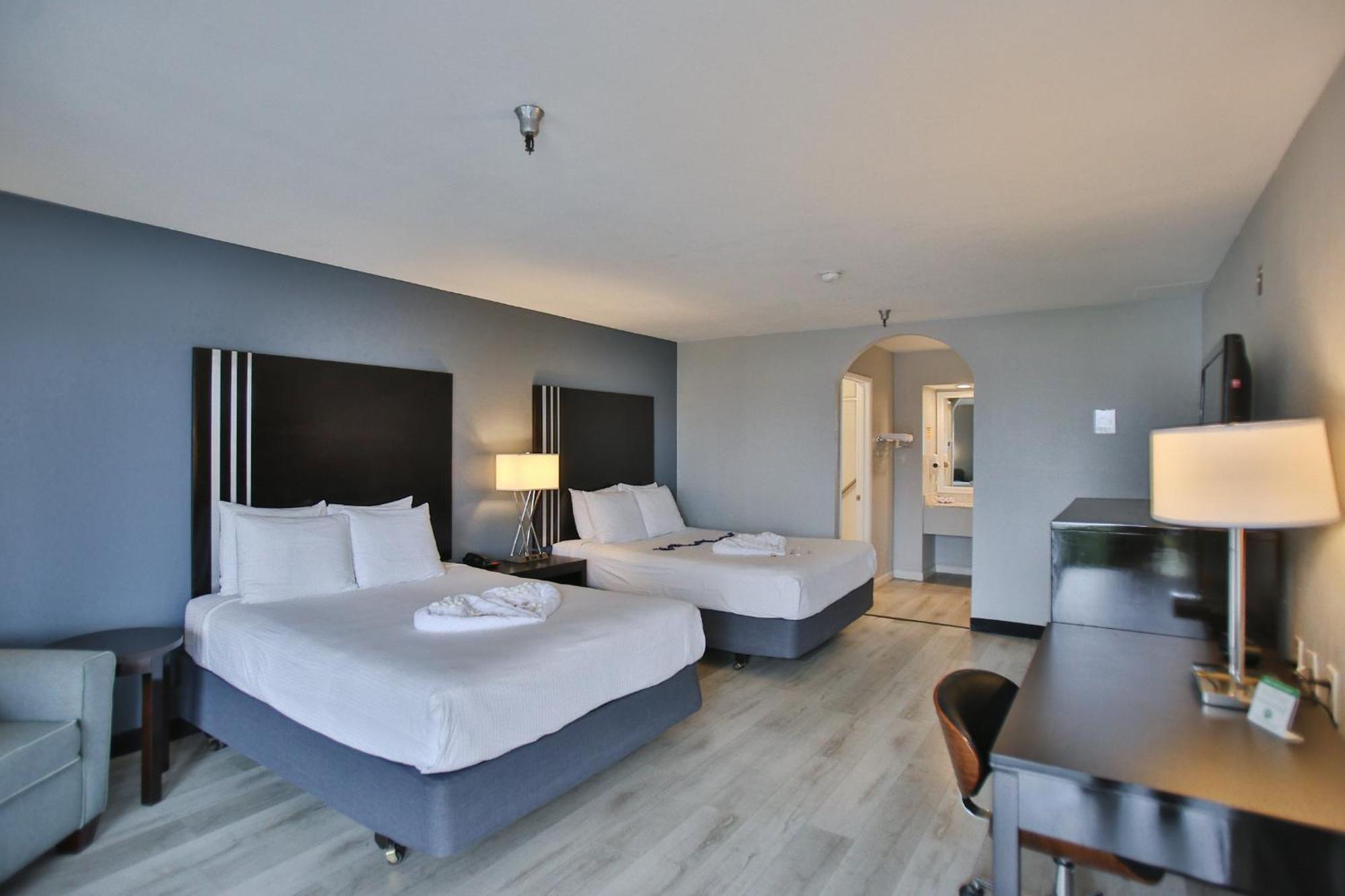 Best Western Surf City Huntington Beach Exterior photo