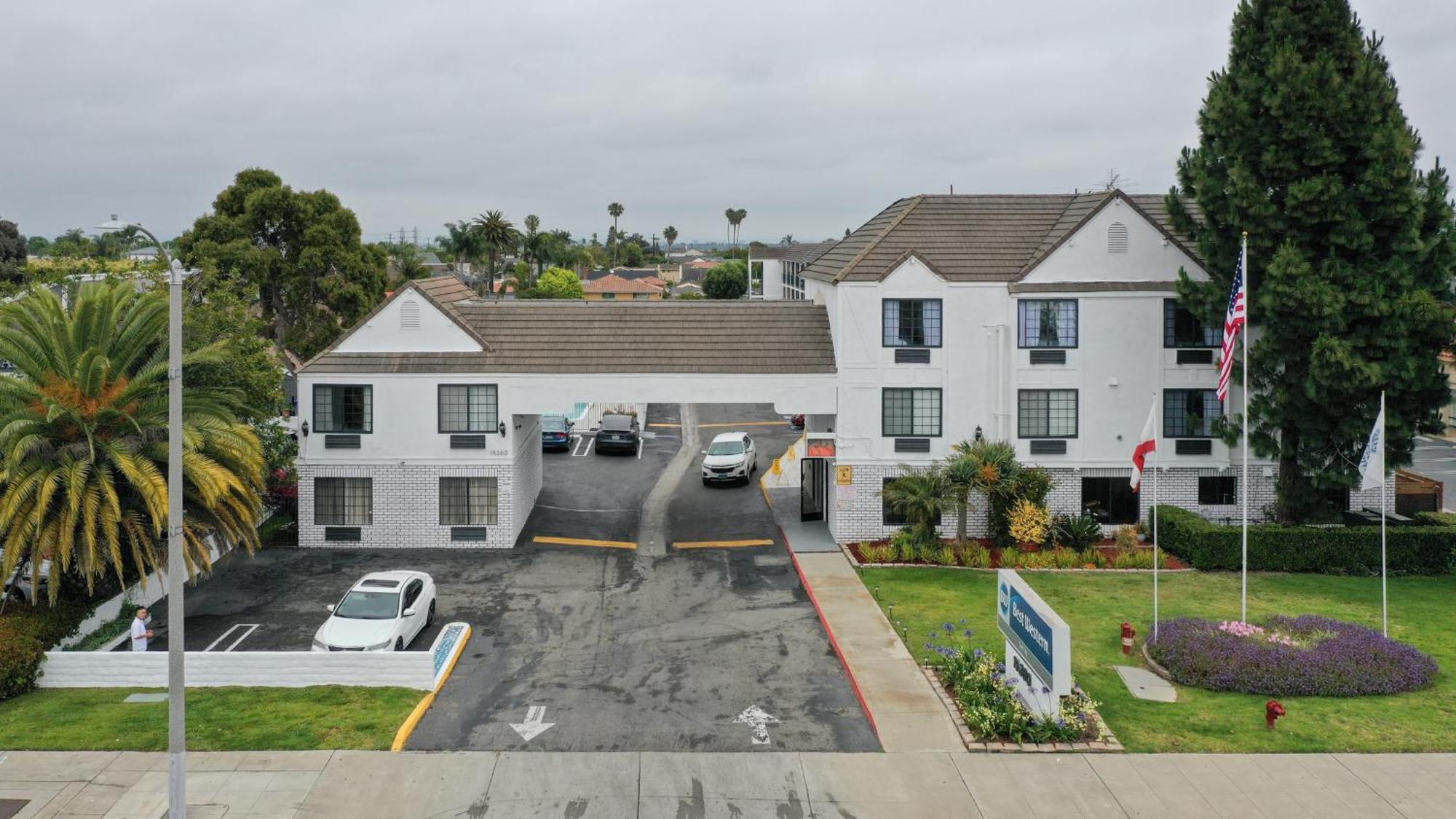 Best Western Surf City Huntington Beach Exterior photo