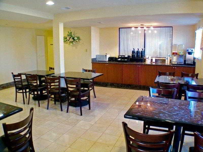 Best Western Surf City Huntington Beach Restaurant photo